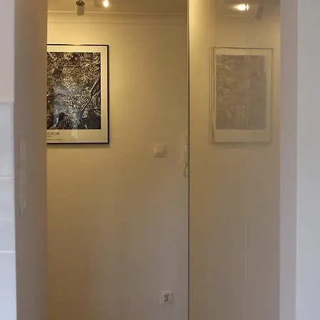 Apartament 777 *