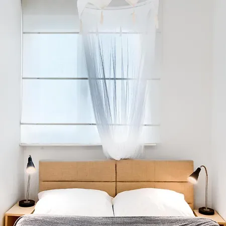 Apartament 777 *